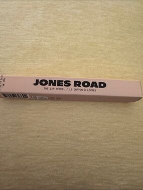 Jones Road Lip Pencil _ Tawny nude